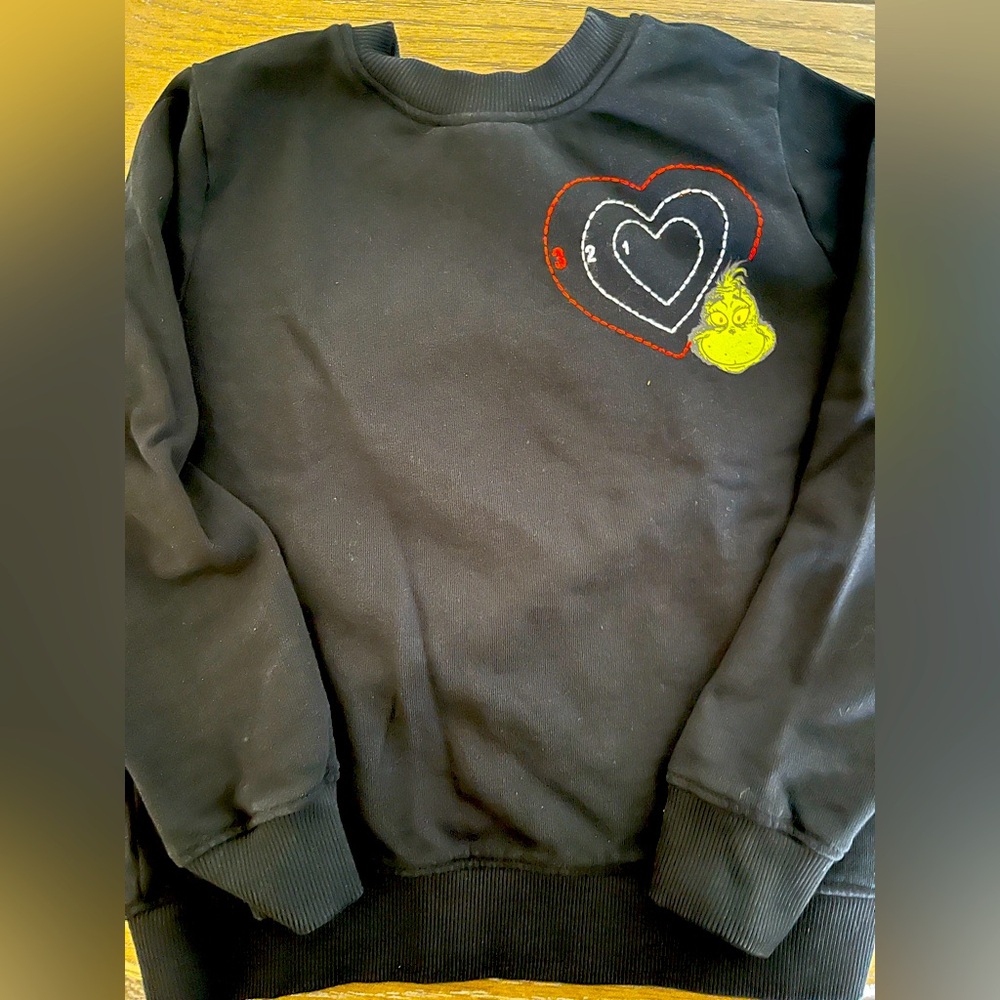 Hanna Andersson Dr. Seuss Grinch Sweatshirt, size 6-7